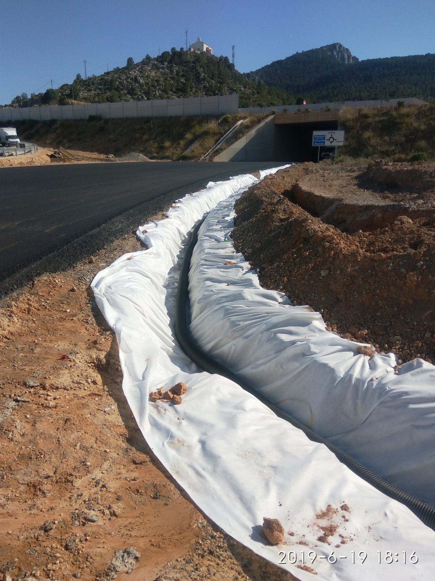 Geotextil Blanco 200 gr/m² 4×200 m – Tela Drenaje y Estabilización